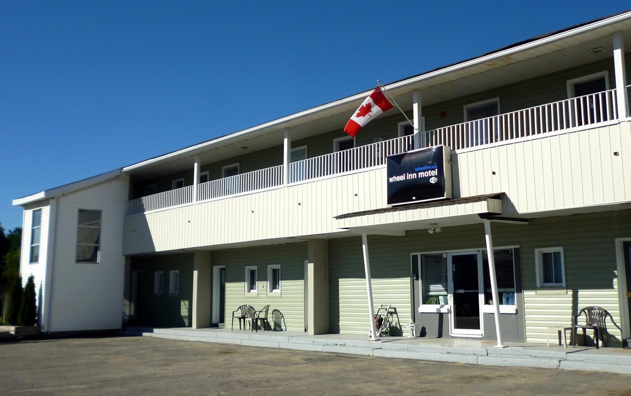 Wheel Inn Motel New Liskeard Buitenkant foto