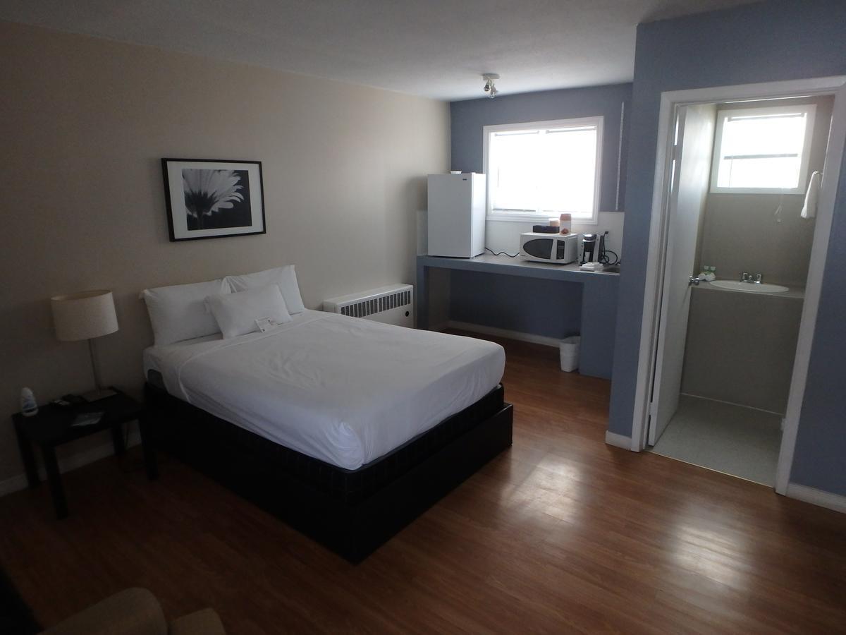 Wheel Inn Motel New Liskeard Buitenkant foto