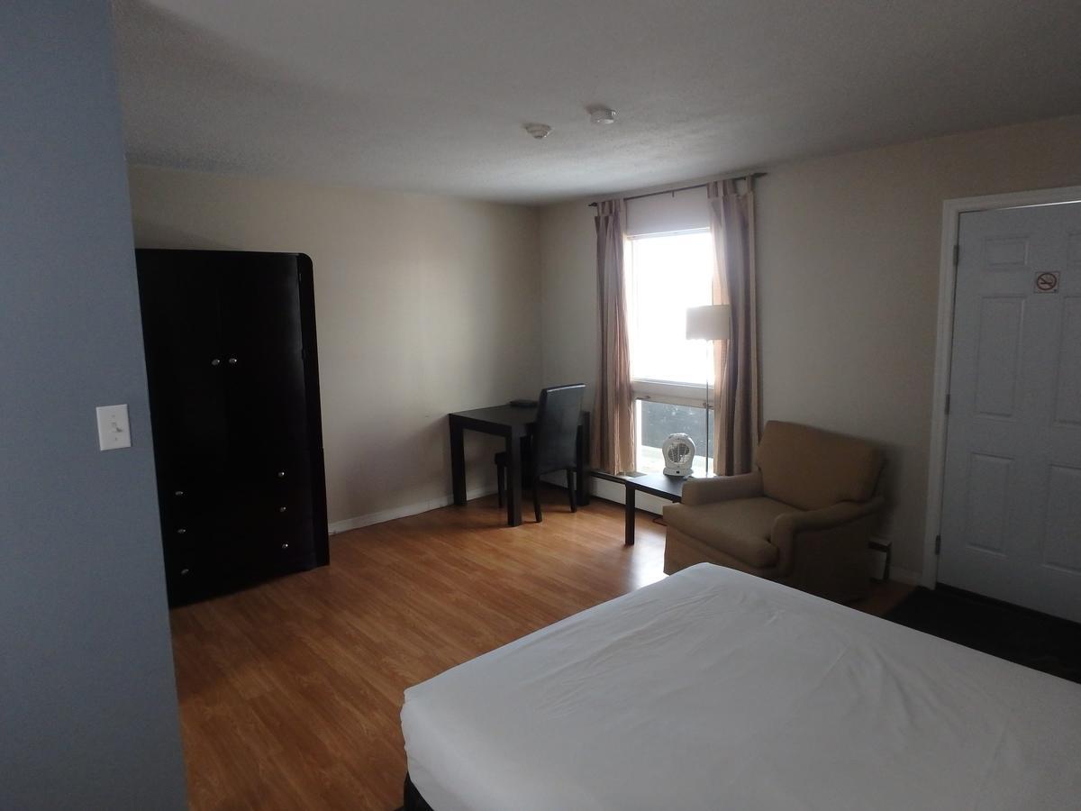 Wheel Inn Motel New Liskeard Buitenkant foto