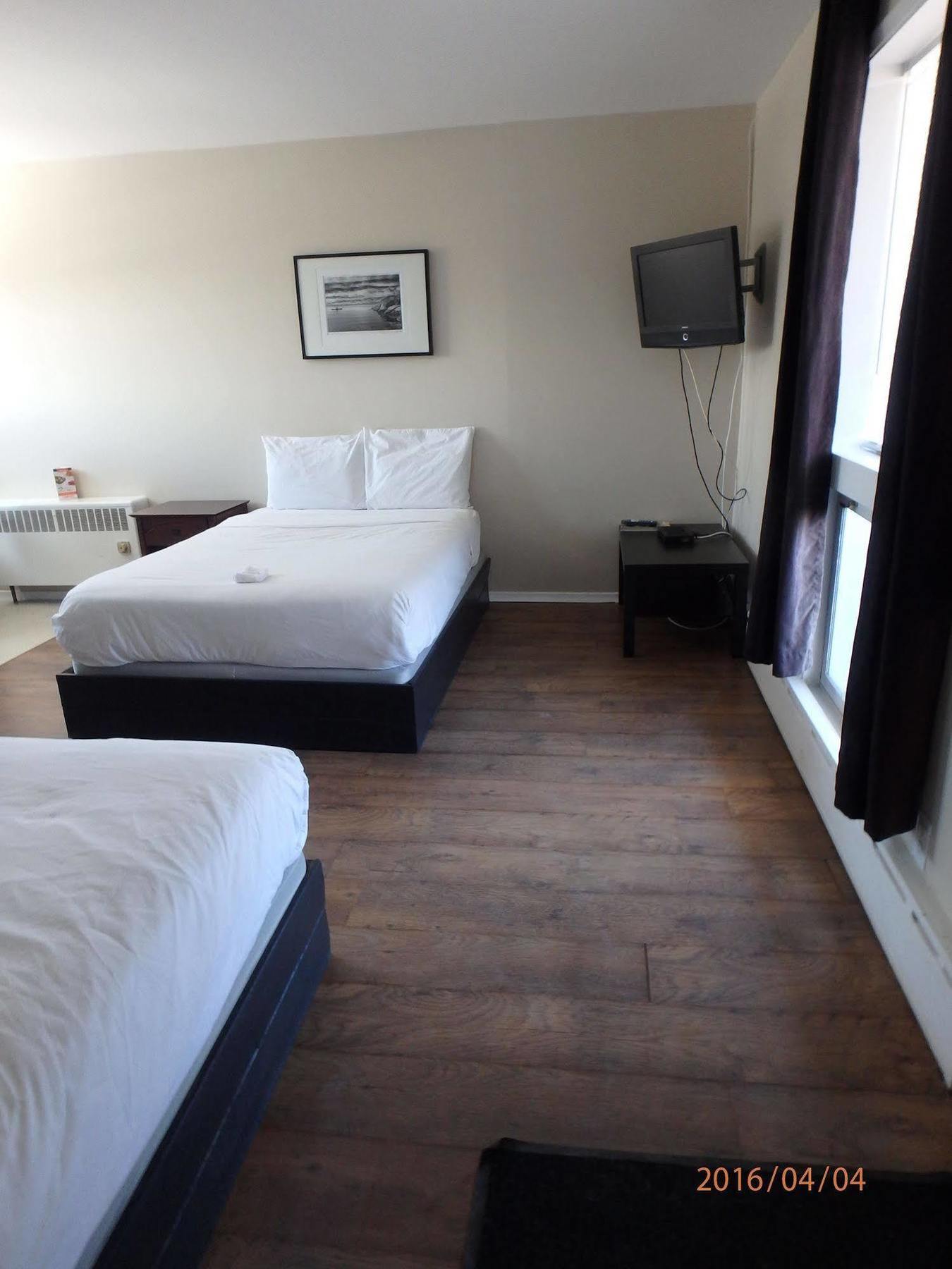 Wheel Inn Motel New Liskeard Buitenkant foto