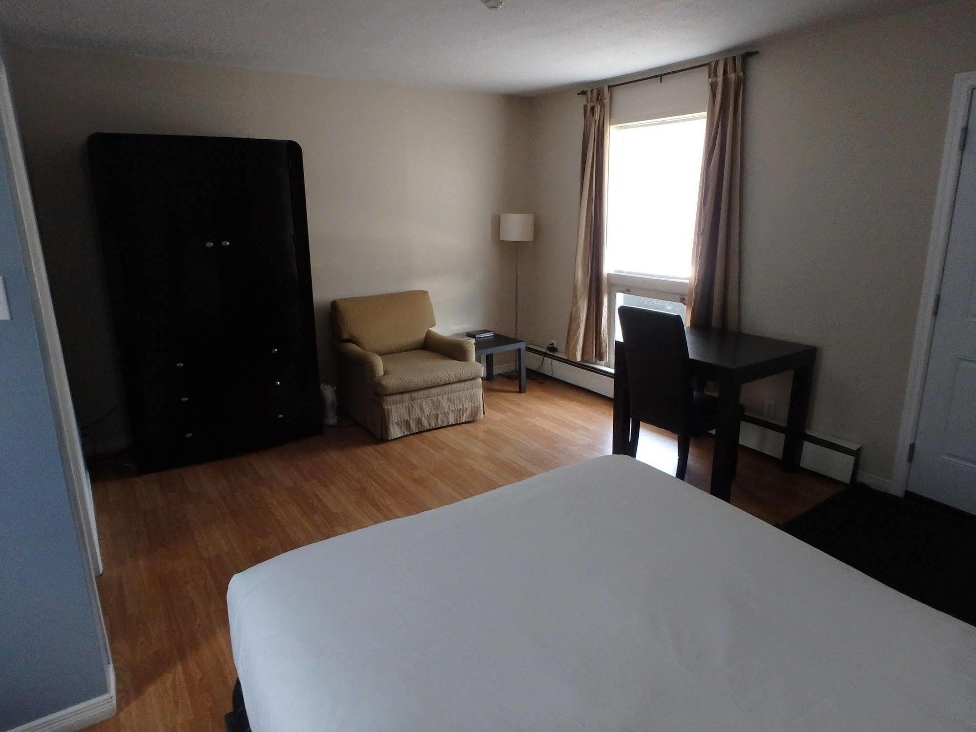 Wheel Inn Motel New Liskeard Buitenkant foto